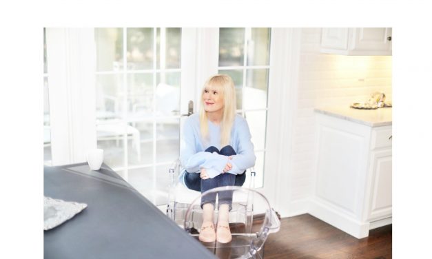 Cozy Cashmere Makes The Perfect Holiday Gift