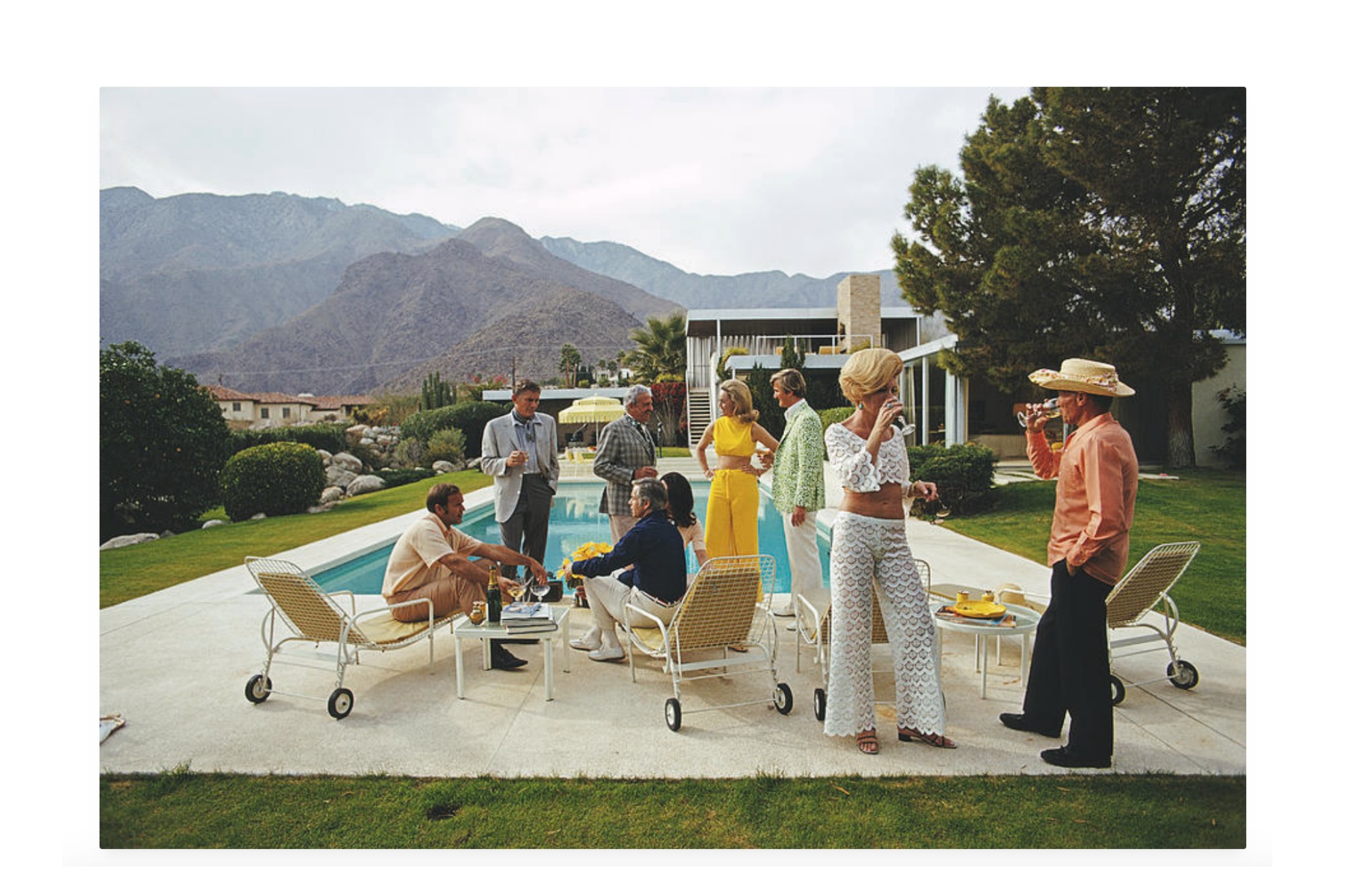 Plan Your Next Party With Paperless Post